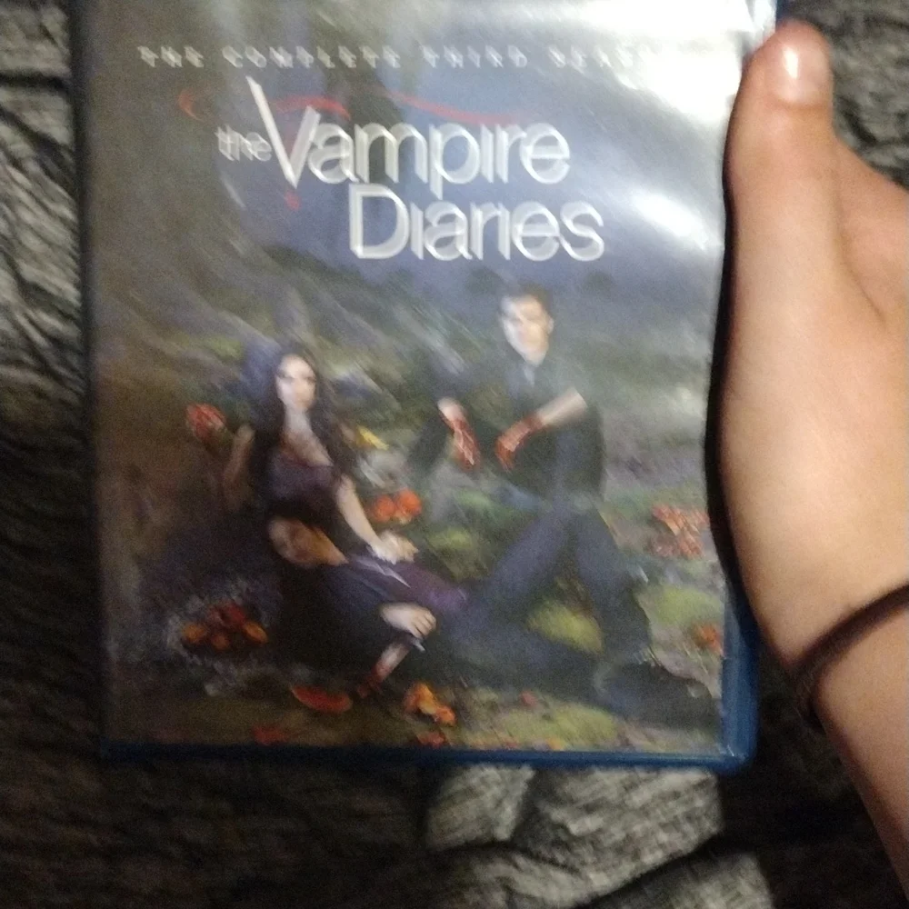 Vampire diaries - Picture 4 of 6